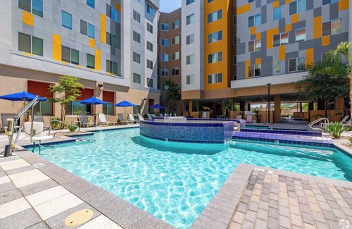 Tempe Apartment | Boulevard Stays Modern Tempe 1BR ASU Pool, Gym 14