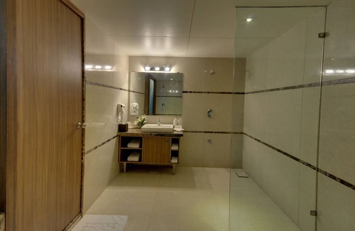 Nadiad Resort | Boulevard9 Luxury Resort & Spa
