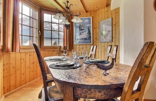 Champery House | Bouquetins 5, The Sunny Duplex