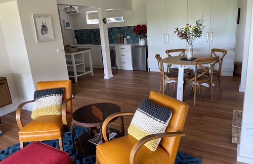 Merimbula Apartment | Boutique and spacious studio with fabulous ocean views and close to the beach