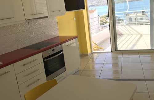 Khalkis Apartment | Boutique Apartment of Chalkida by the sea for a family of 4 to maximum 5 people.