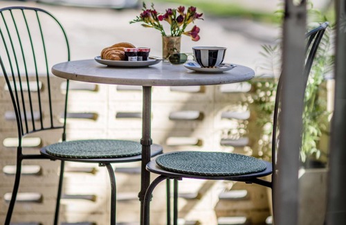 Elwood Apartment | Boutique Apartment opposite the beach