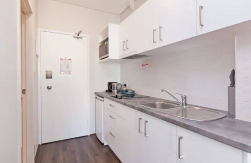 Perth Central Business District Hotel | Boutique property 407 Perth CBD Free HighSpeed Wi-Fi