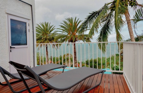 Trou d'Eau Douce Villa | Boutique Villa on the Rocks with Stunning Sea Views,Infinity Pool &Private Jetty