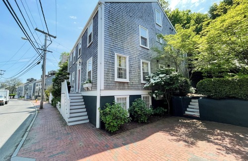 Nantucket Town House | BoutThyme is located in historic downtown Nantucket with modern amenities.