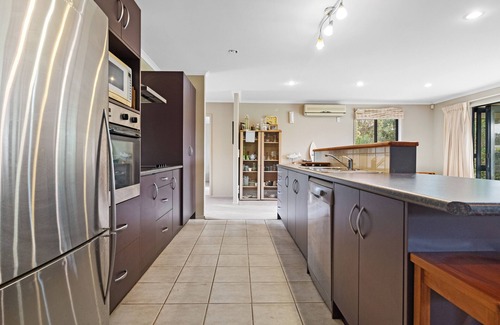 Bowentown House | Bowentown Bach – Waihi Beach Holiday Home