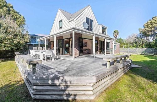 Bowentown House | Bowentown Beauty Summ
