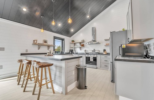 Boyne City House | Boyne City- close to golf, lakes, shopping and more!