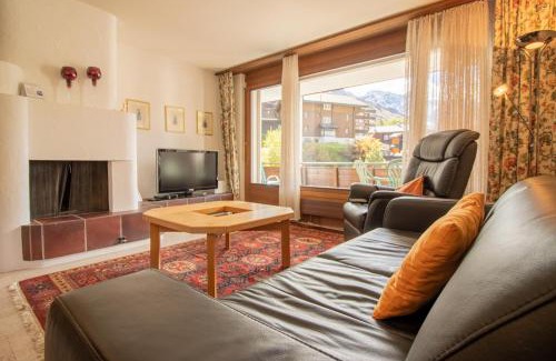 Arosa Apartment | Brüggli A24 by Arosa Holiday