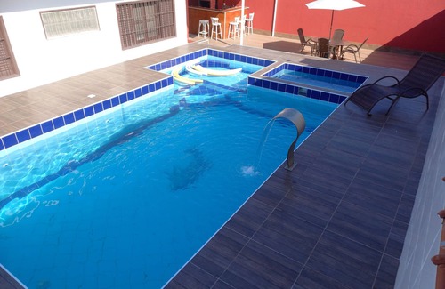 Balneario Gaivotas House | Casa com Piscina 350 Metros da Praia