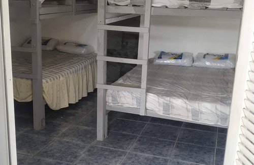 Mongagua House | Quartos Privativos Para Grupo de Amigos