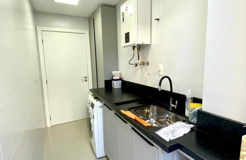 South Region Apartment | Apartment with private pool in Balneário Camboriú, excellent location!