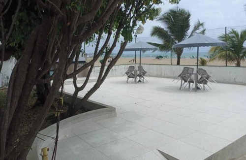 Candeias Apartment | Beachfront Beachfront, open the gate to the sea - 3 bedrooms, barbecue, swimmin