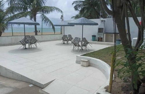 Candeias Apartment | Beachfront Beachfront, open the gate to the sea - 3 bedrooms, barbecue, swimmin