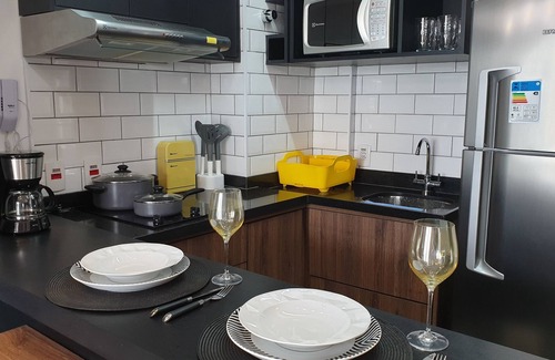 Sao Paulo Apartment | Luxurious Queen Bed - EZ Tower & Rochavera Corporate next door