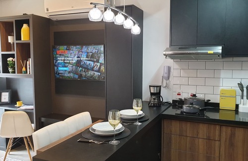 Sao Paulo Apartment | Luxurious Queen Bed - EZ Tower & Rochavera Corporate next door