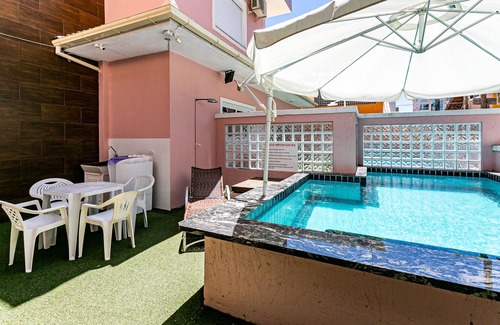 Governador Celso Ramos House | Magnificent house, new and with all comfort and safety