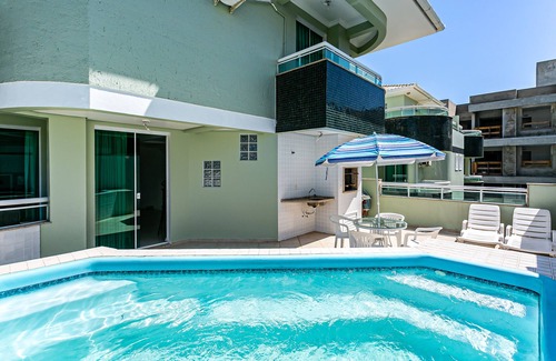 Governador Celso Ramos House | House 03 suites, 4 bathrooms, swimming pool, internet, air conditioning, garage