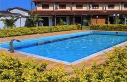 Massaguacu House | Casa em condomínio fechado com portaria 24 hrs. Piscina e Wi-fi Fibra