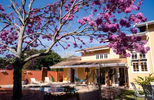 Praia da Olaria House | Casa Moderna, Próxima da Praia do Arrastão