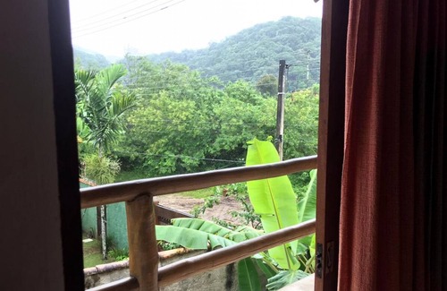 Barra do Sahy House | House with pool close to the beach in Barra do Sahy!