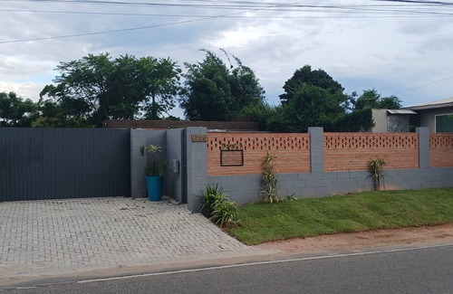 Rio Vermelho Sul House | LAND OF PALM TREES CONTAINER HOUSE