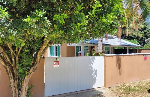 Saquarema Cottage | House in the mountains - Waterfalls - Trail and Hang Gliding located in Saquarema