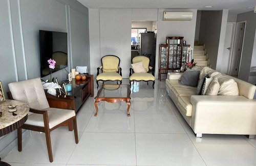 Recreio dos Bandeirantes House | Mansão Luxuosa 5 Suítes, Riviera del Sol com Empregada Domestica Inclusa