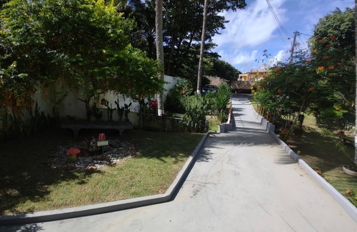Buraquinho House | Casa em Vilas do Atlântico com Piscina Perto da Praia