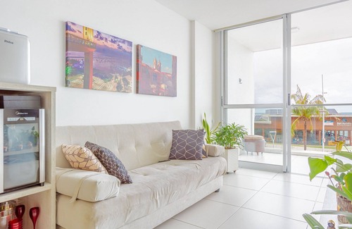 Barra Apartment | BR11 Apartment with 1 Suite, Beachfront, Expresso Building 222 - Barra