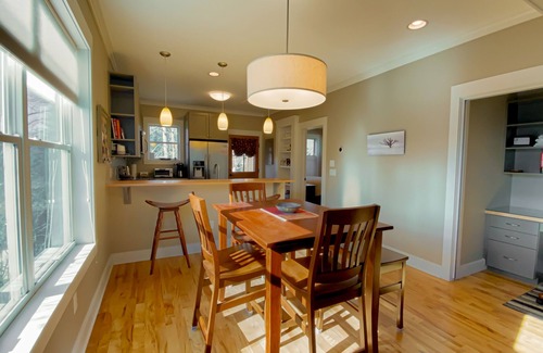 Brevard House | Bracken Bungalow - Cozy retreat a short stroll from downtown Brevard