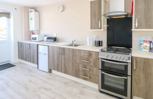 Durham Cottage | BRACKEN COTTAGE, family friendly, with a garden in Shadforth