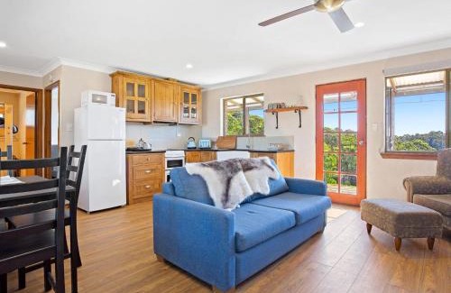 Central Tilba House | Braeside Cabin Four Ziera
