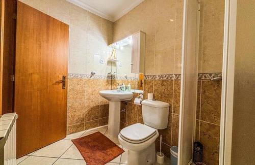 Braganca Apartment | Bragança holiday home for tourists students digital nomads bed linen and towels