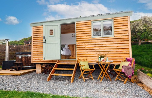 Allerford Apartment | Bramley Hut near Allerford