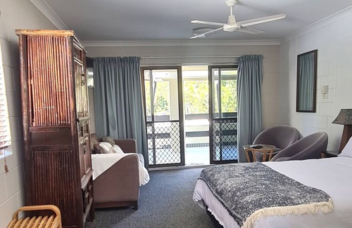 Bramston Beach Hotel | Bramston Beach Resort