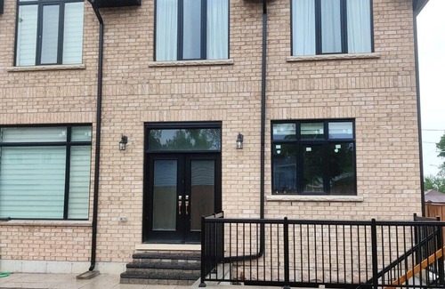 Pickering Apartment | Brand New 2 Br Bsmt Apt Next to Beach and Go Station