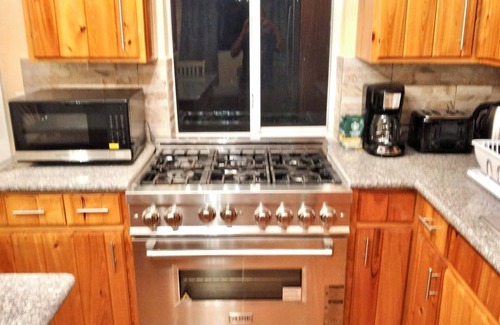 William's Town Villa | Brand New! 3 Bedroom, 2 bath, Sleeps 8, 8 Min. Drive to Top Beach