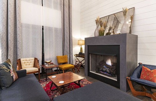 Hudson House | BRAND NEW 4 story home minutes from Warren St w/a King Suite!