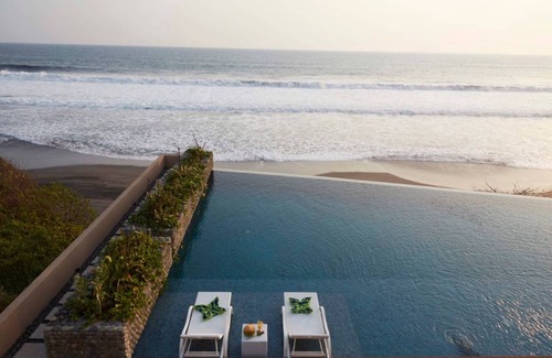 East Selemadeg Villa | Brand new absolute beachfront retreat