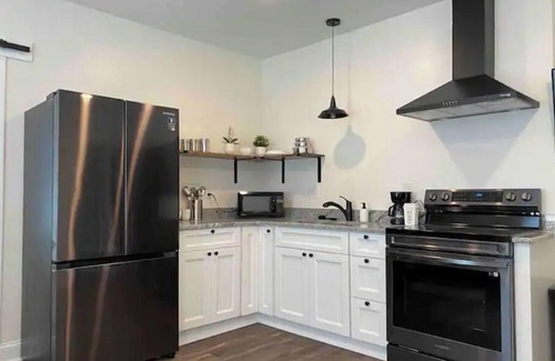 Lancaster Apartment | Brand New Apartment with Off Street Parking 1