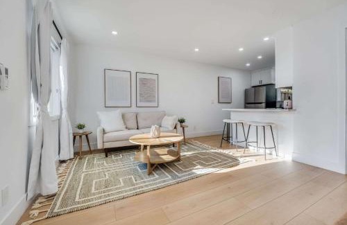 Sunnyvale West House | Brand New Apt W Parking Blocks From Downtown- E