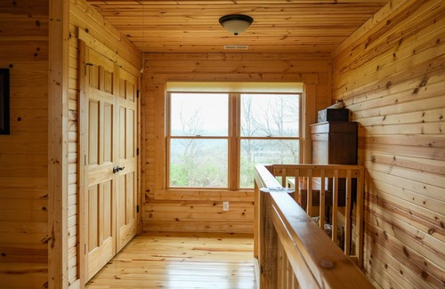 Frankfort Cabin | Brand new, beautiful log cabin in the heart of bourbon and horse country.