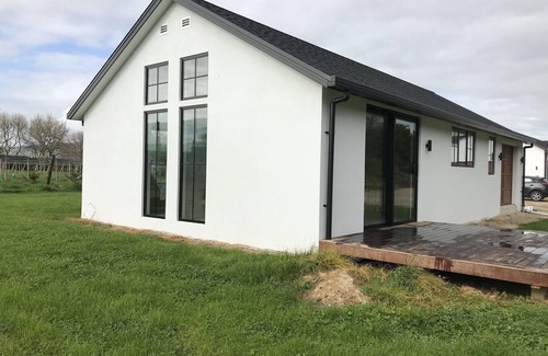 Karapiro Cottage | Brand New Cottage Close to Lake Karapiro