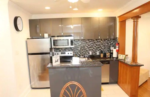 West Mount Airy Apartment | Brand New Cozy 2bdrm Great Location Free Parking
