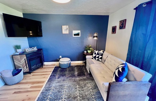 Forks Apartment | Brand new Cozy apartment in lovely Forks with WiFi,