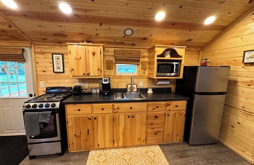 Laurelville Cabin | Brand New Cozy cabin in Hocking Hills.