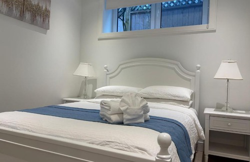 West Point Grey House | Brand New Family Suite with Parking near UBC