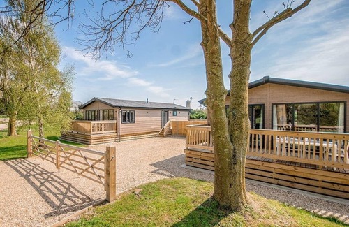 Downham Market Ski Chalet | Brand new for 2023. Luxury lodge with a stylish finish.
