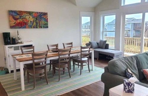 Carova Beach House | BRAND NEW home! 3 night minimum stay, 4x4 beach! Lovely views, pets
